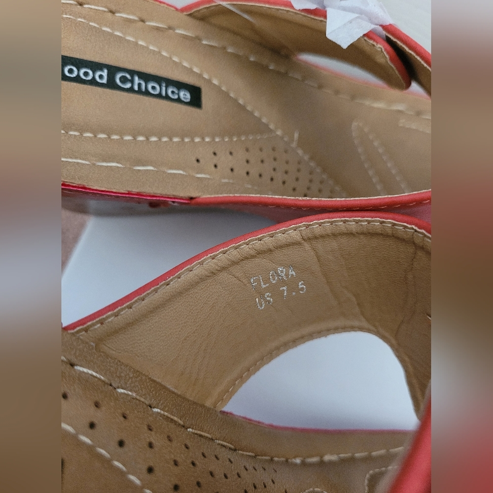 Good Choice Wedge Sandals 7.5 - Picture 9 of 13